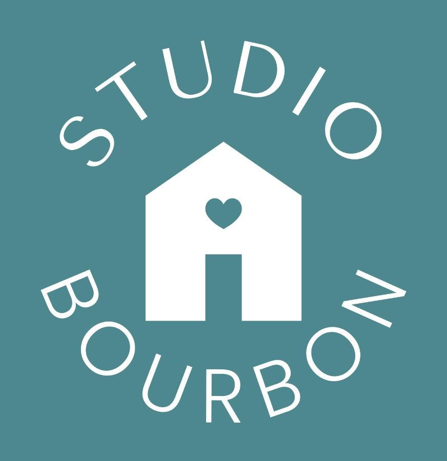 Апартаменты Studio Bourbon Ла-Рош-Позе Экстерьер фото