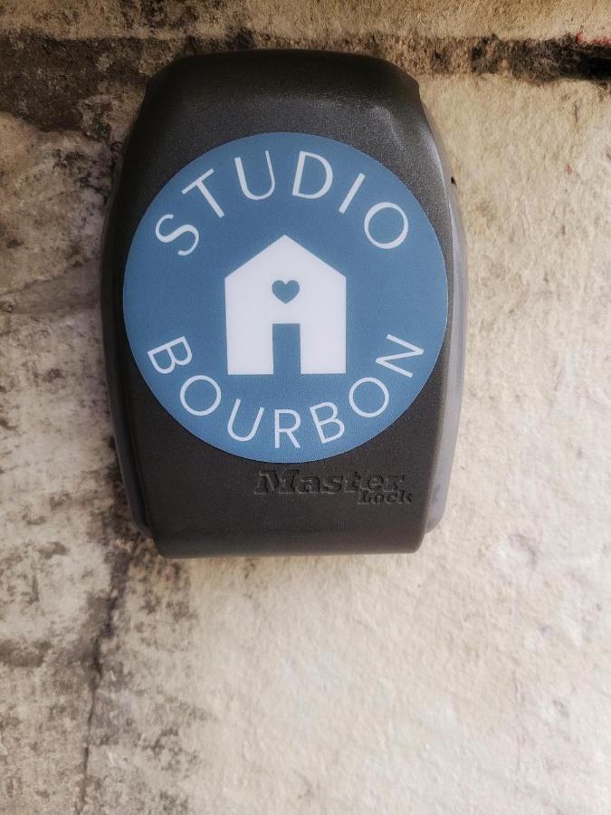 Апартаменты Studio Bourbon Ла-Рош-Позе Экстерьер фото